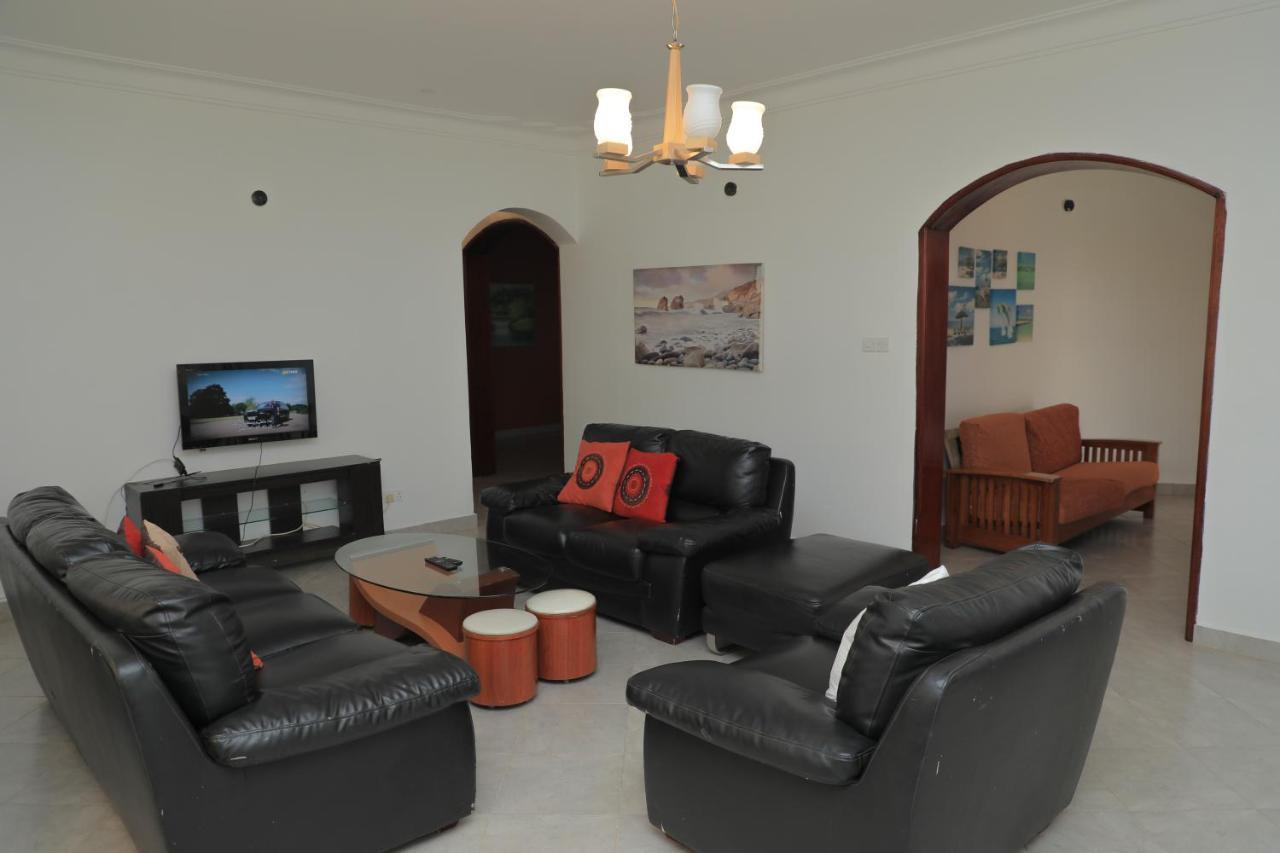 Silver Oaks Hotel Boma Fort Portal Extérieur photo